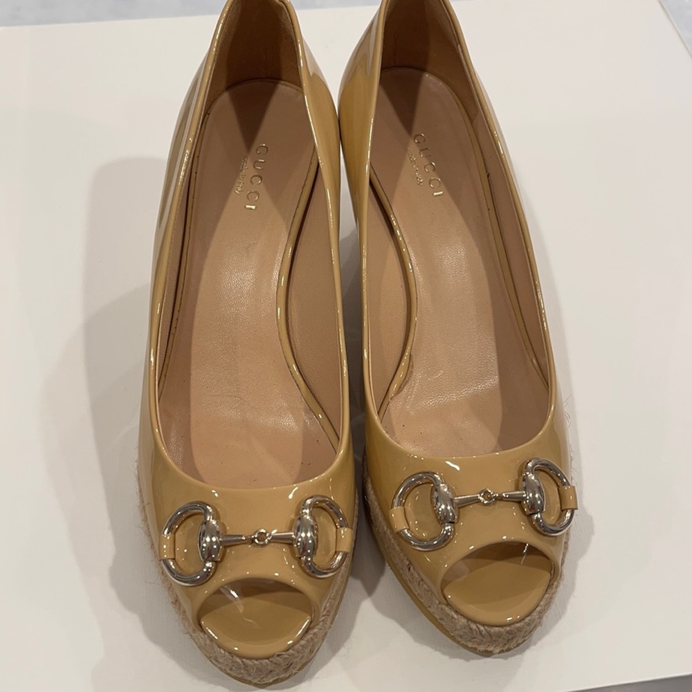 Gucci beige color size 36.5 platform2”